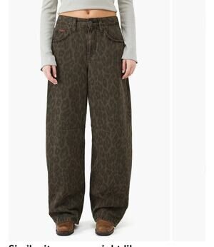 Urban Outfitters Bubble Jeans in Brown Leopard Print. Women 25 indie grunge